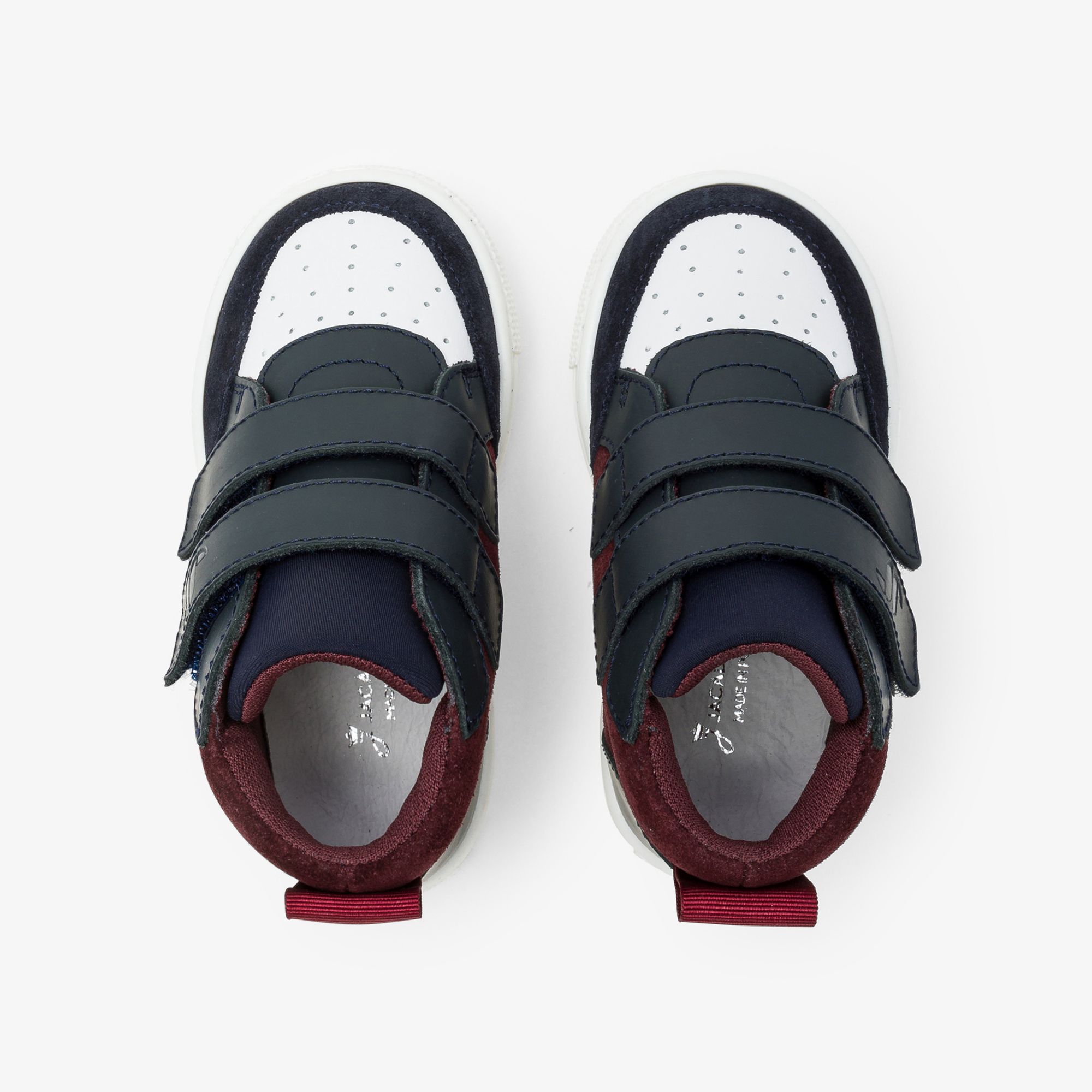 zoom-2044247-233-JSV-04