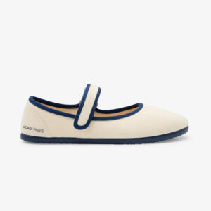 Girl ballerina-style slippers
