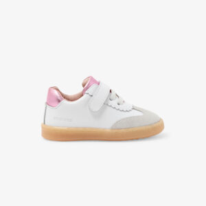 Baby girl leather trainers