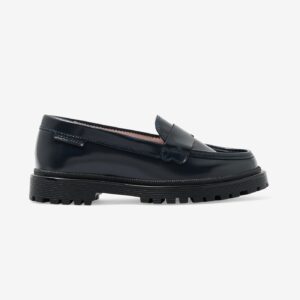 Girl leather moccasins