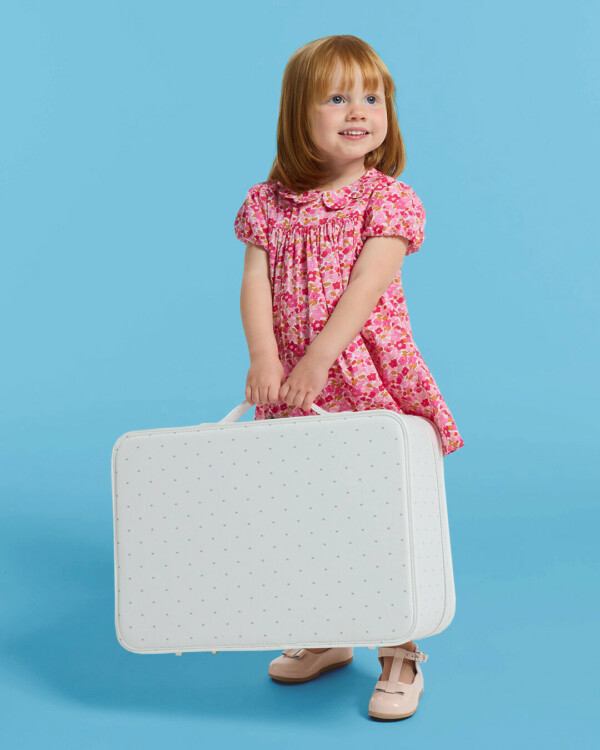Jacadi unveils its new collection as an ode to the sweetness of childhood and the gourmandise of summer treats.Jacadi dévoile sa nouvelle collection comme une ode à la douceur de l'enfance et à la gourmandise des goûters d’été.

jacadilebanon jacadi